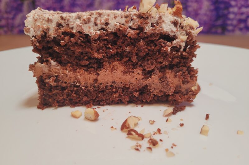 čokoladno lešnikova torta