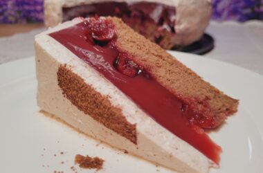 enostavna višnjeva torta