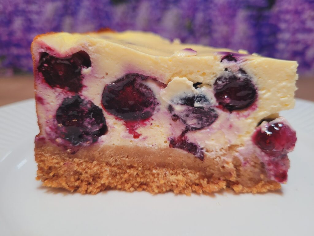 Borovničev cheesecake 2 borovničev cheesecake