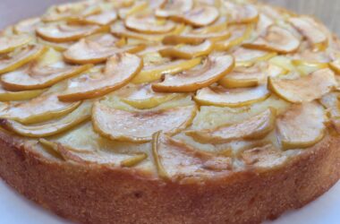 Jogurtov kolač z jabolki 4 jab22
