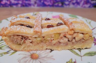 jabolčna pita z rabarbaro