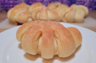 Rogljički iz krompirjevega testa 25 rogl11