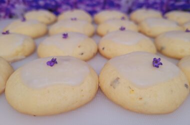 Sivkini piškoti z limonino glazuro 25 sivk111