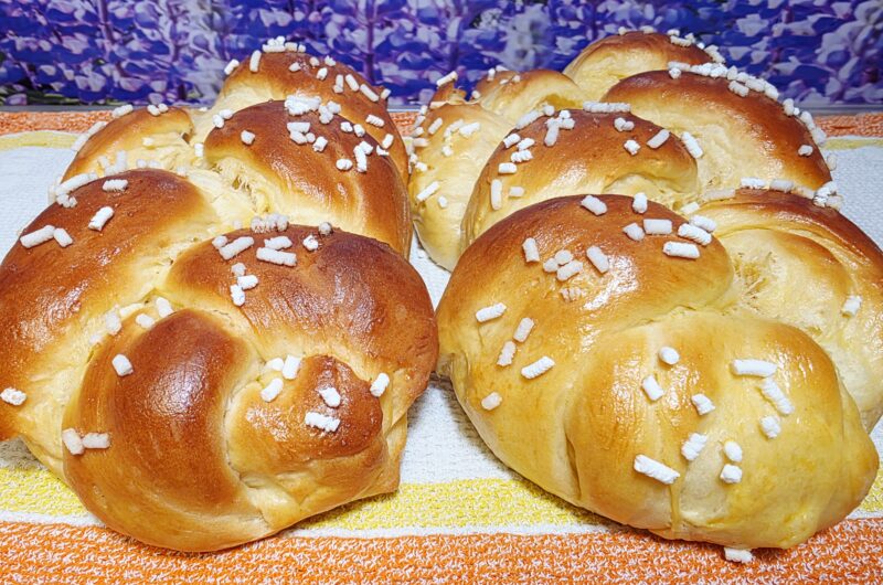 velikonocna mlecna pletenica