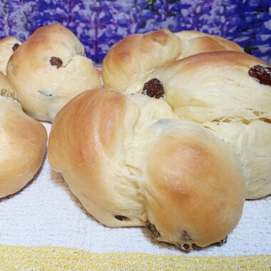 velikonocne strucke z rozinami