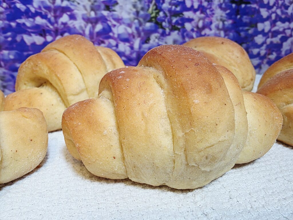 Bananini rogljički s čokolado 2 bananini rogljicki s cokolado