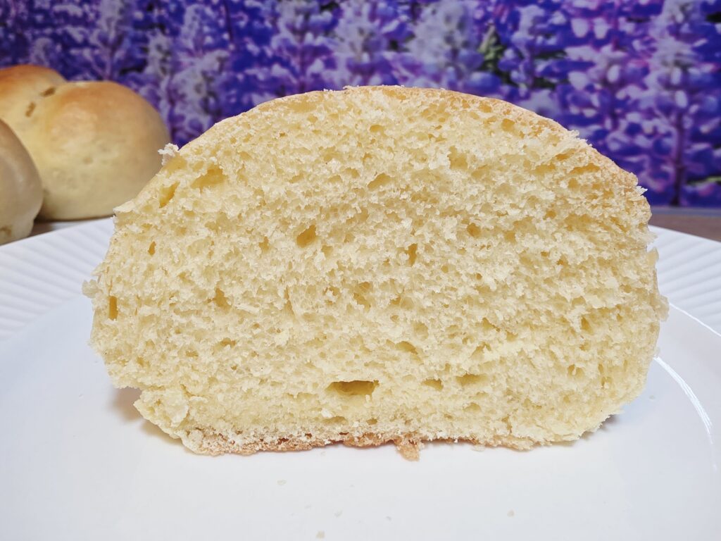Jogurtove žemljice 2 jogurtove zemljice