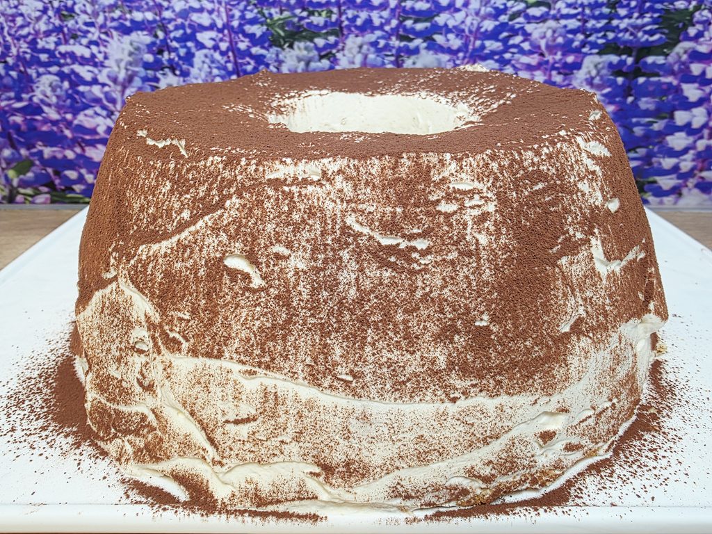 Tiramisu torta v obliki šarklja 3 tiramisu torta v obliki sarklja 1024x768 1