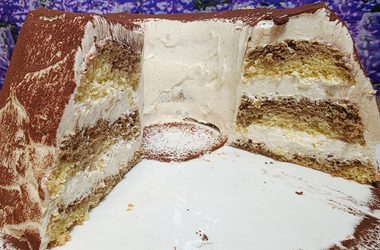 tiramisu torta v obliki sarklja