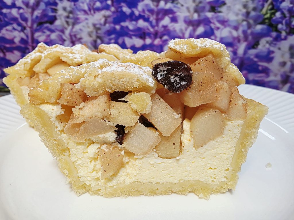 Mini kremne jabolčne pite 2 mini kremne jabolcne pite