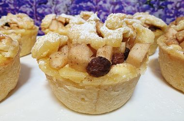 mini kremne jabolcne pite 380x250 1